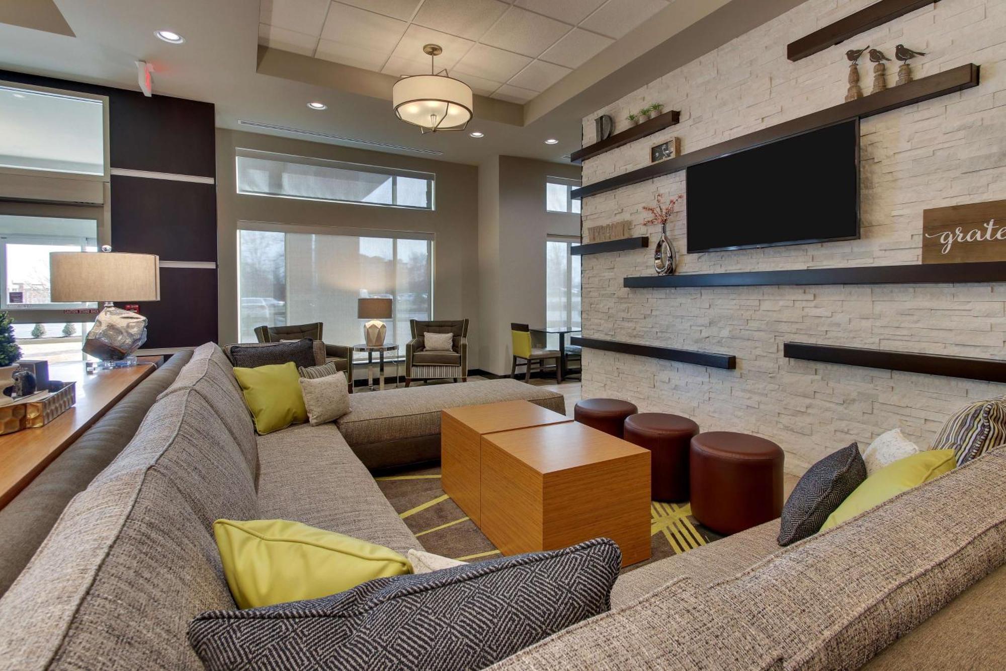 Drury Inn & Suites Cleveland 비치우드 외부 사진