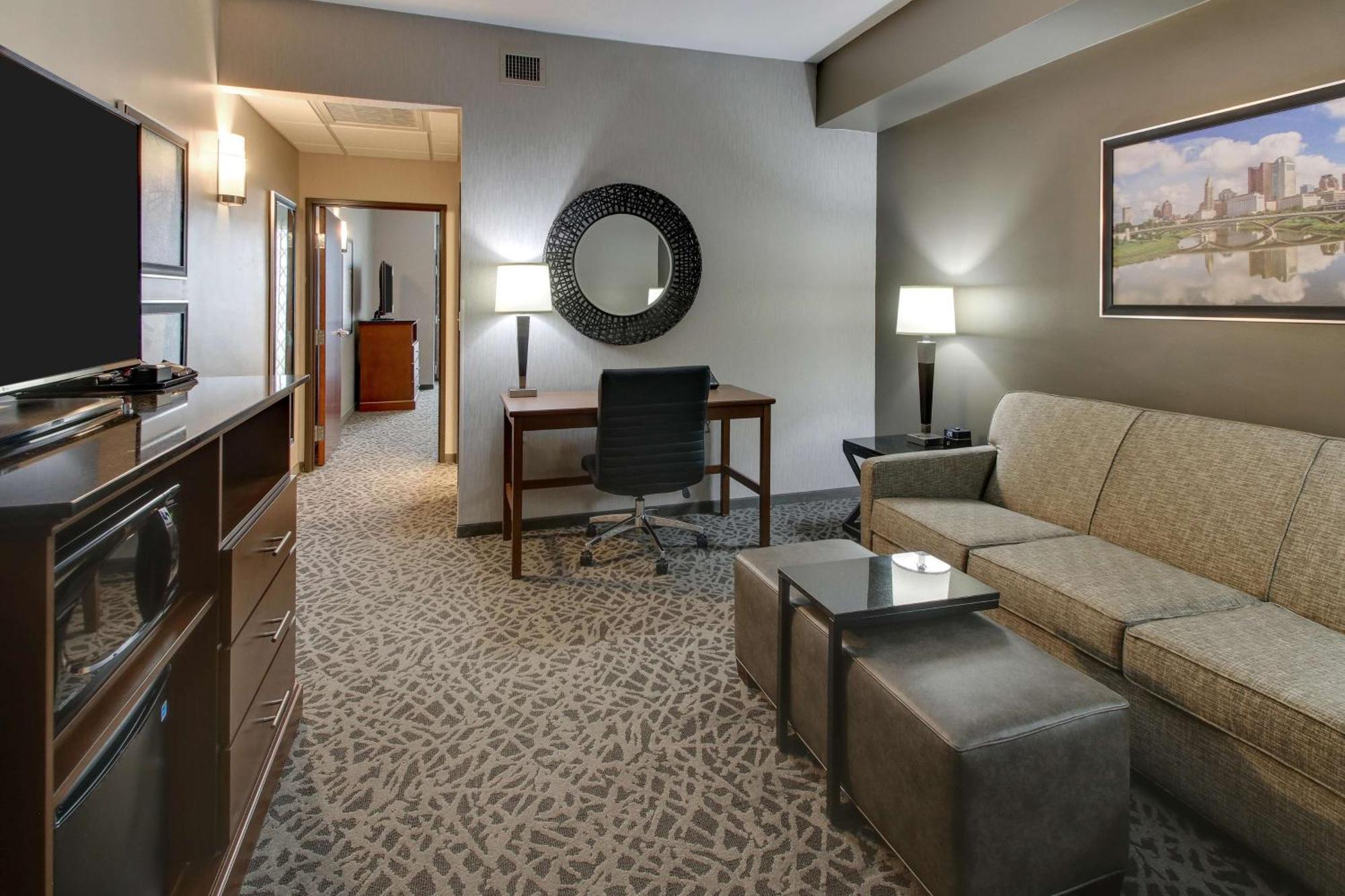 Drury Inn & Suites Cleveland 비치우드 외부 사진