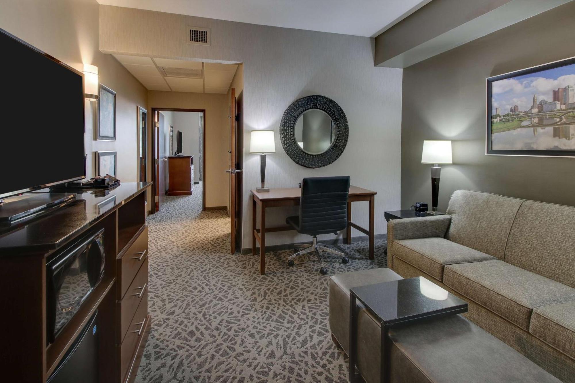 Drury Inn & Suites Cleveland 비치우드 외부 사진