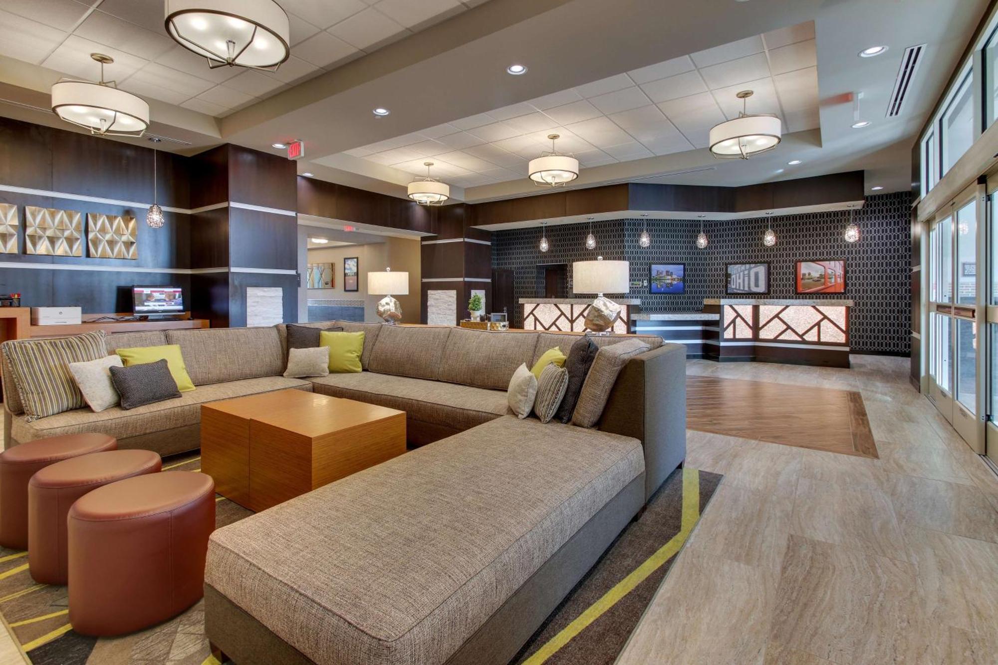 Drury Inn & Suites Cleveland 비치우드 외부 사진