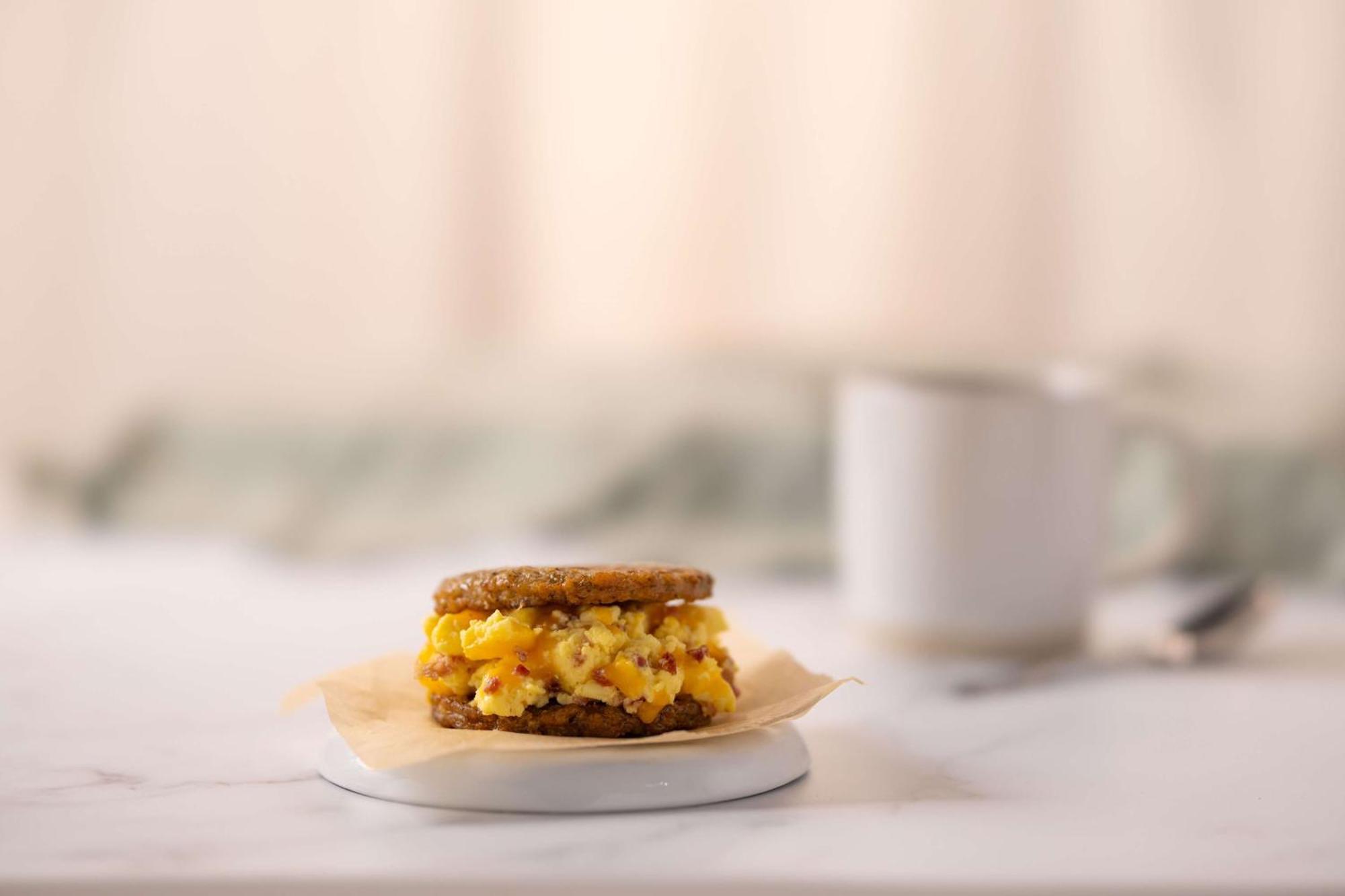 Drury Inn & Suites Cleveland 비치우드 외부 사진